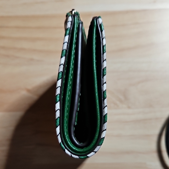 Tory Burch Green and White Wallet - Picture 8 of 14